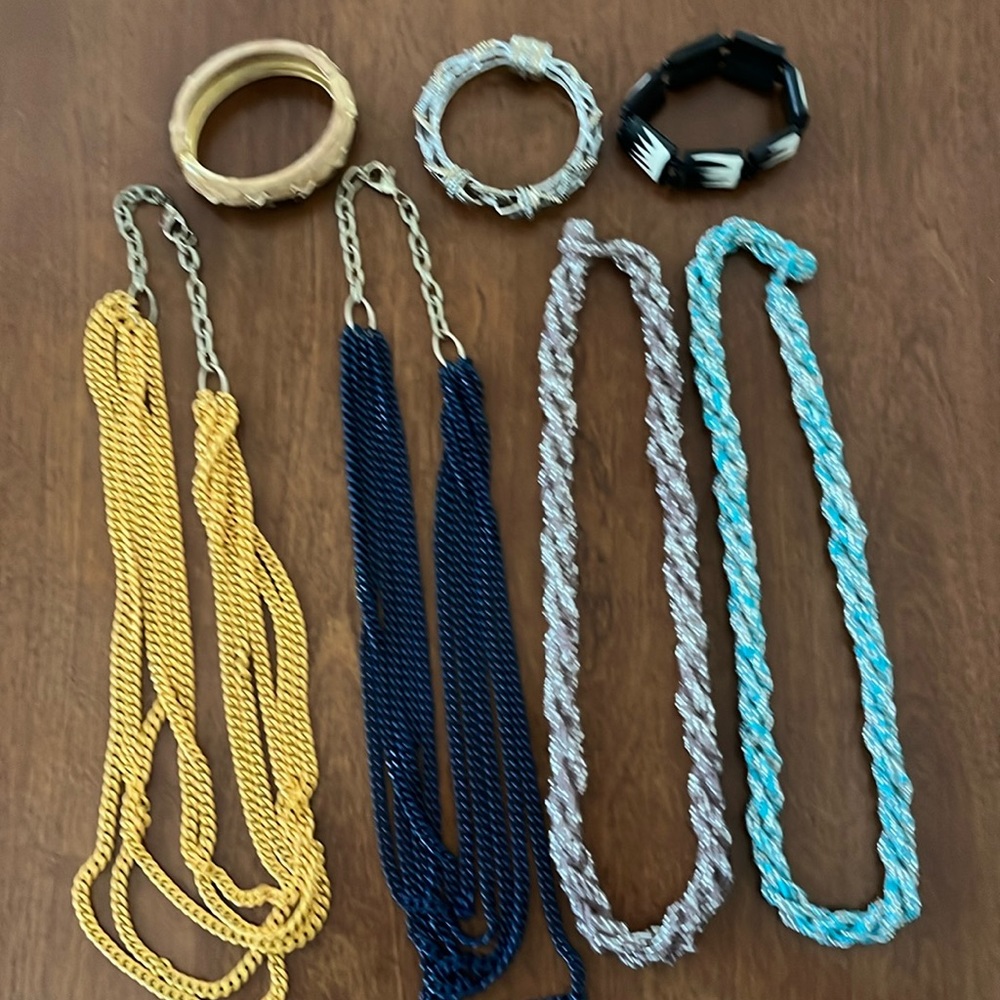 Miscellaneous costume jewelry